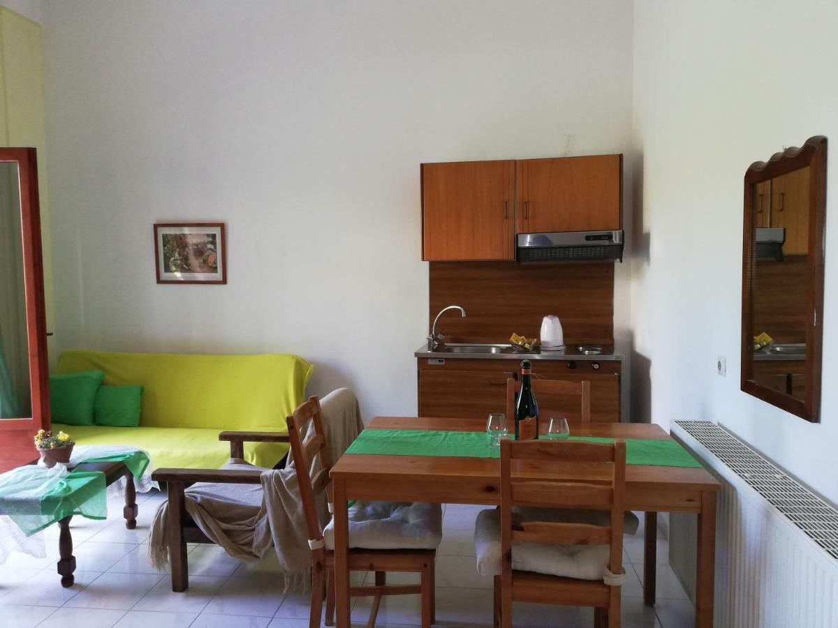 Thodora Appartments Sami  Eksteriør billede